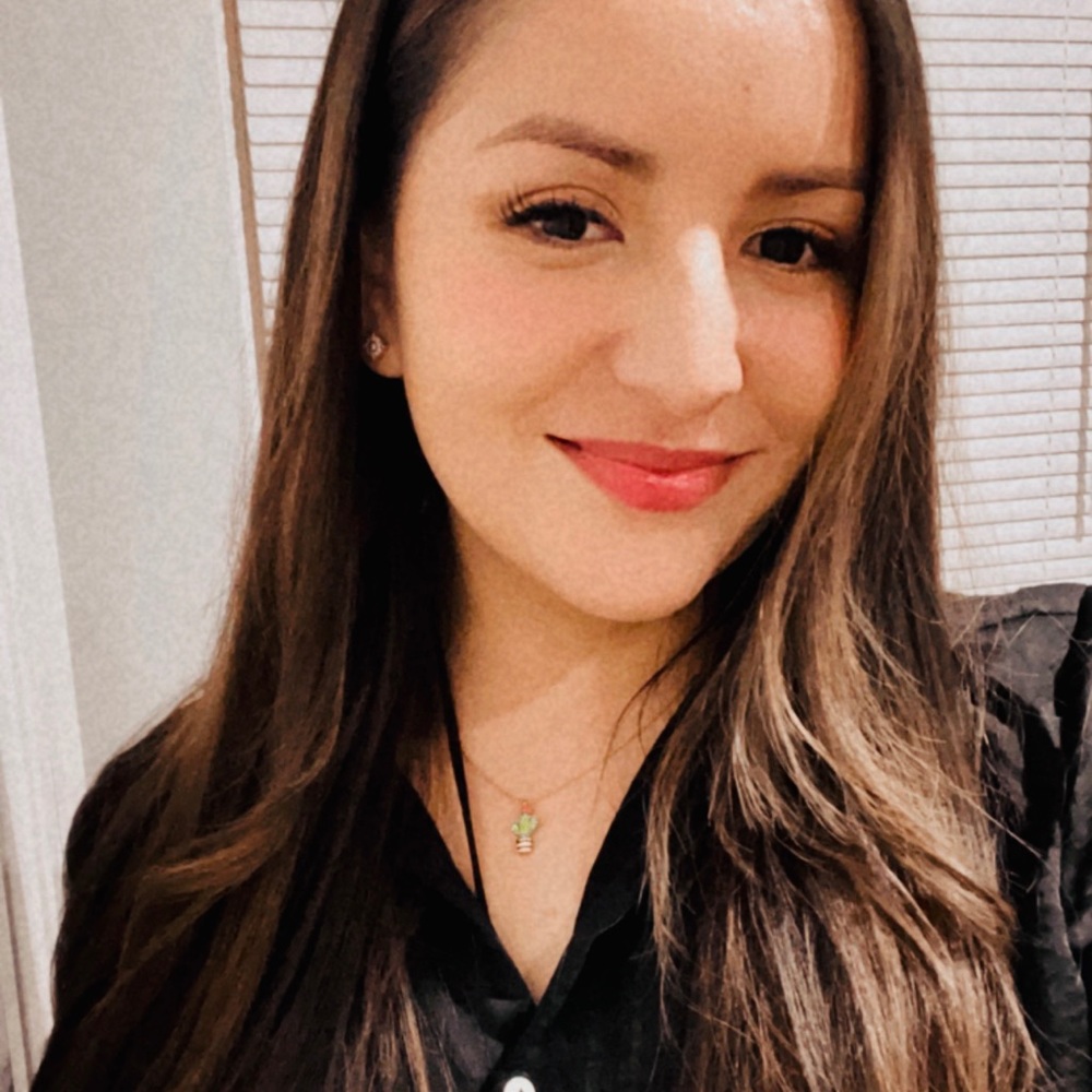 Meet your Posher, Julia